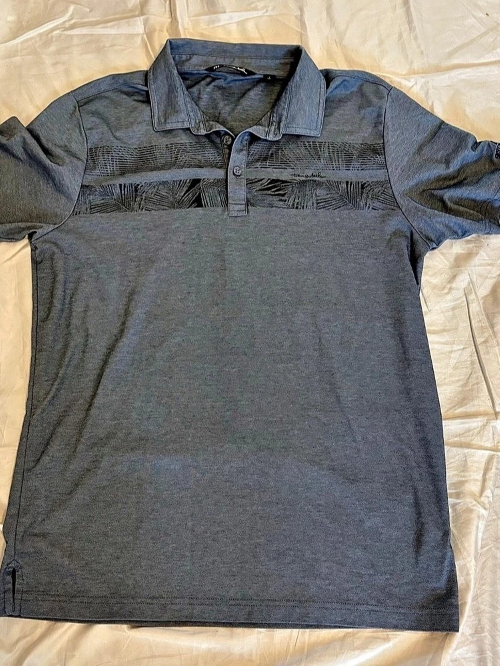 TravisMathew Men's Geometric Polo in Gray Blue Golf Logo